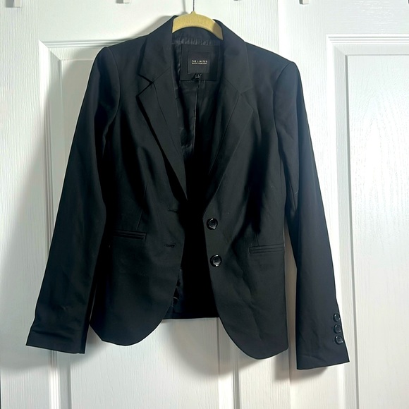 The Limited Jackets & Blazers - The Limited Sz 2 Suit Jacket black - EUC
